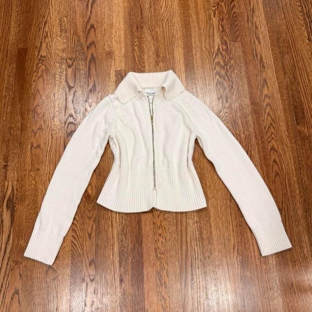 ABERCROMBIE & FITCH Zip-Up Collared Cardigan Size S Cream